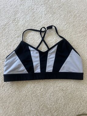 Black & Light Gray Striped Low-Impact Sports Bralette